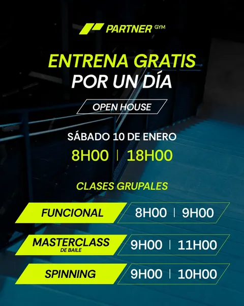 Pieza sobre foto azulada del gimnasio que invita a entrenar gratis por un día en el Open House del sábado 10 de enero, con horarios de clases grupales.