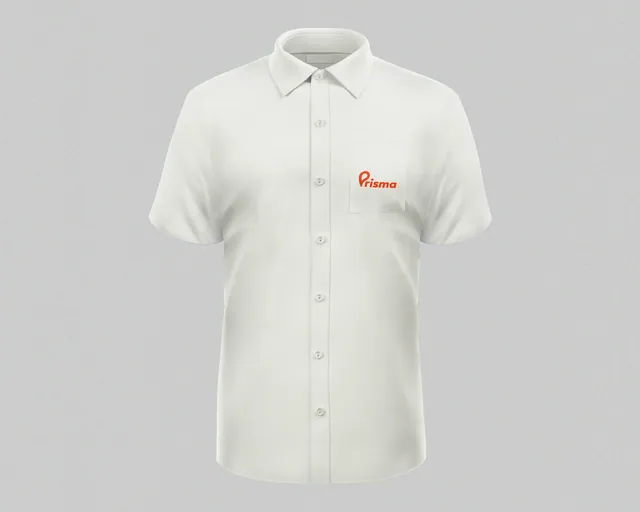 Camisa blanca de manga corta con el logotipo de Prisma en el bolsillo.